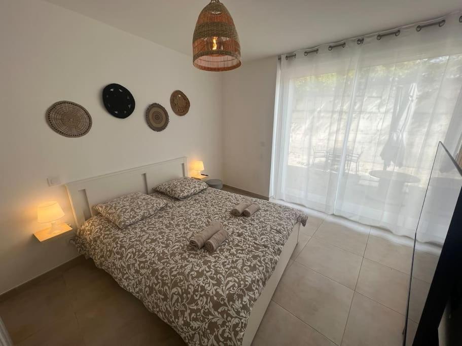 Apartamento La Glycine - Parking Gratuit - Ac Clim - Cour Prive - Villeneuve-lès-Avignon Exterior foto