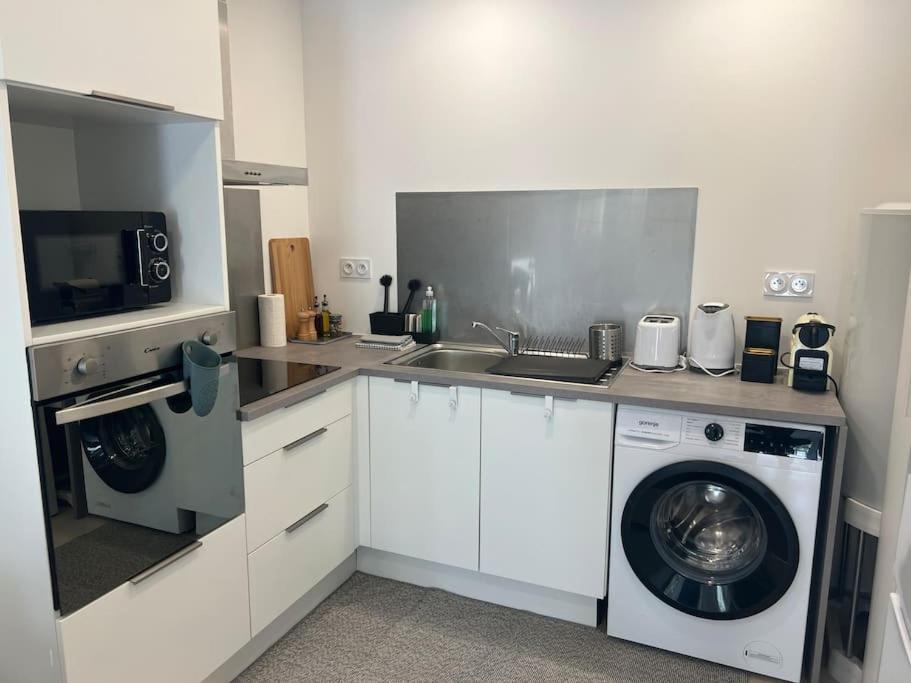 Apartamento La Glycine - Parking Gratuit - Ac Clim - Cour Prive - Villeneuve-lès-Avignon Exterior foto