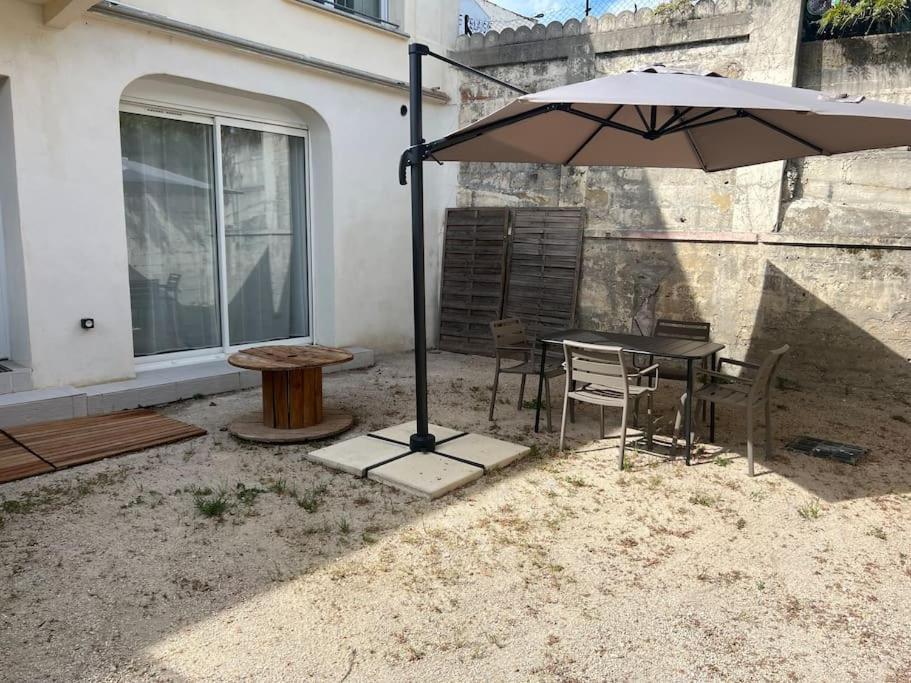 Apartamento La Glycine - Parking Gratuit - Ac Clim - Cour Prive - Villeneuve-lès-Avignon Exterior foto